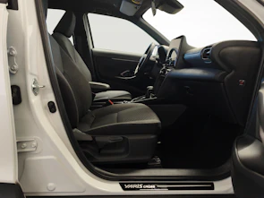 immagine del veicolo TOYOTA Yaris Cross 1.5 VVT-i HSD Trend AWD-i + Ruote invernali incluse