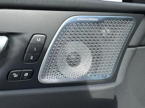 Fahrzeugbild VOLVO XC60 2.0 T8 TE Ultra Dark eAWD