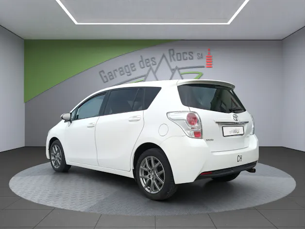 Toyota Verso 1.8 VVT-i Sol 7P