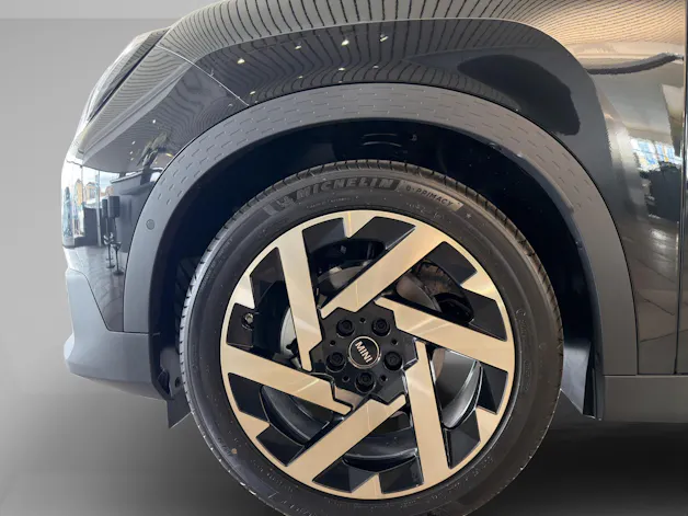 Mini Countryman E Favoured Trim