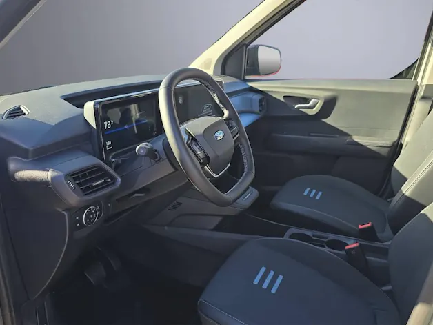Ford E-Tourneo Courier Active
