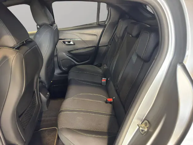 Peugeot 208 1.2 Hybrid 145 GT