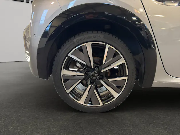 Peugeot 208 1.2 Hybrid 145 GT