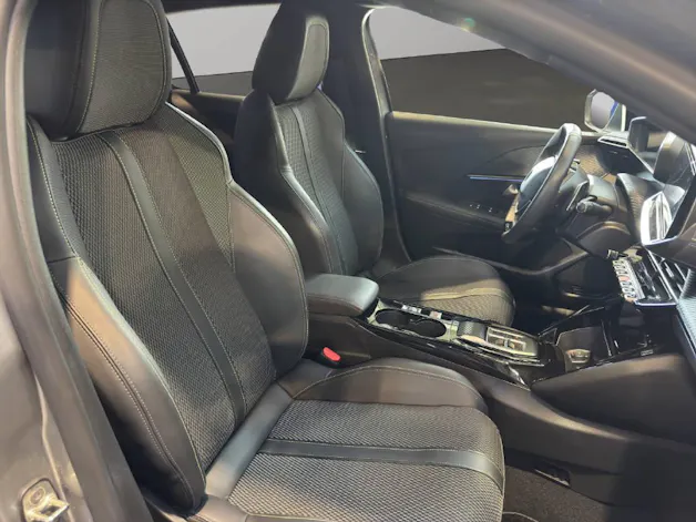 Peugeot 208 1.2 Hybrid 145 GT