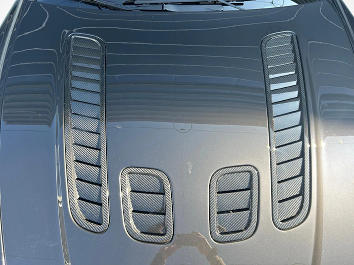 Fahrzeugbild ASTON MARTIN VANTAGE