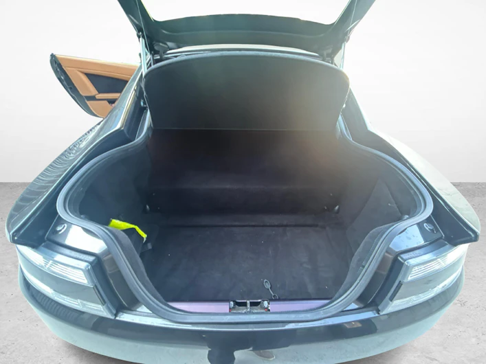 Fahrzeugbild ASTON MARTIN VANTAGE