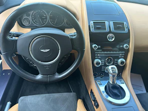 Fahrzeugbild ASTON MARTIN V12 Vantage Coupé 6.0
