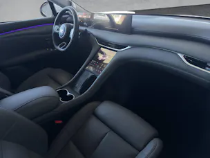 MG IM6 100 kWh Performance 20 4WD