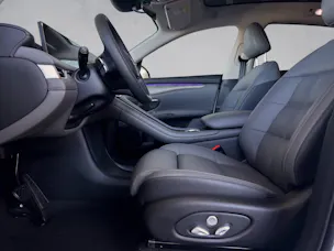 MG IM6 100 kWh Performance 20 4WD