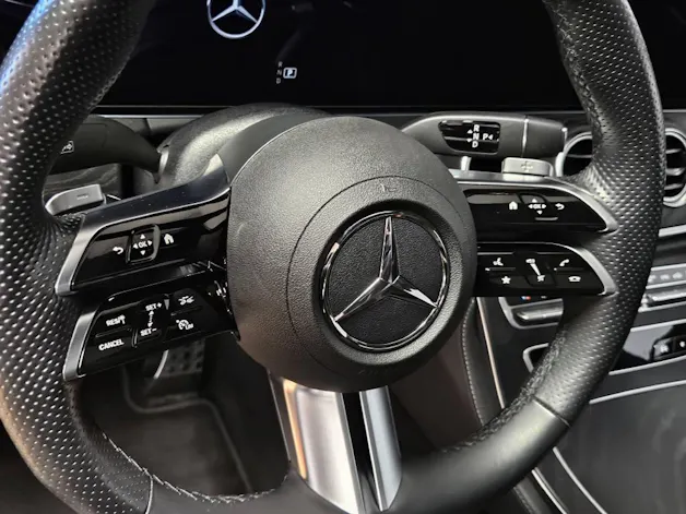 Mercedes-Benz E 220 d 4Matic AMG Line Swiss Star Limousine