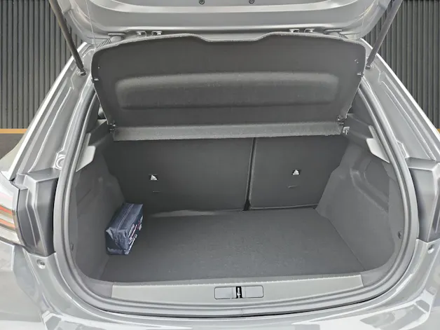 Peugeot 208 1.2 Hybrid Allure Premium