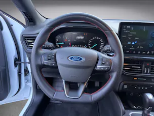 Ford Focus 1.0i EcoB Hybrid 125 ST-Line