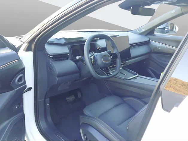 Lynk & Co 08 1.5 PHEV More