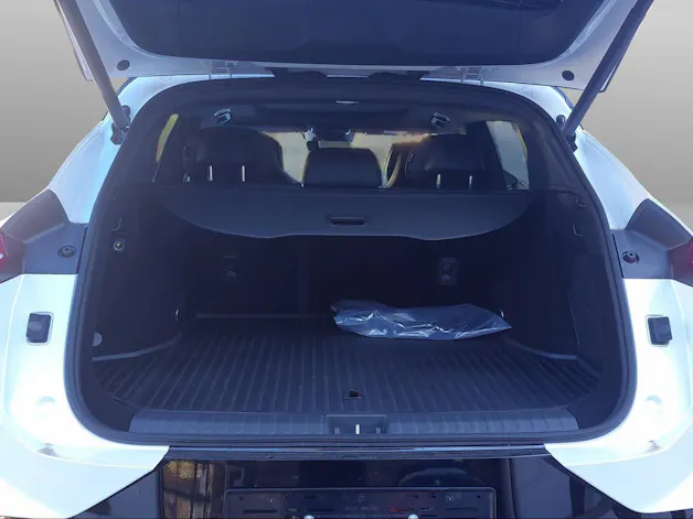 Lynk & Co 08 1.5 PHEV More