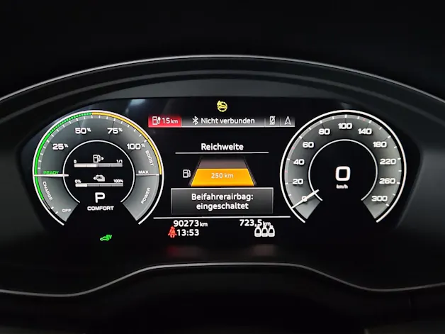 Audi Q5 50 TFSI e PHEV advanced quattro S-tronic
