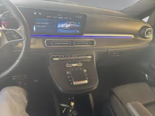Mercedes-Benz V 300 lang 9G-Tronic