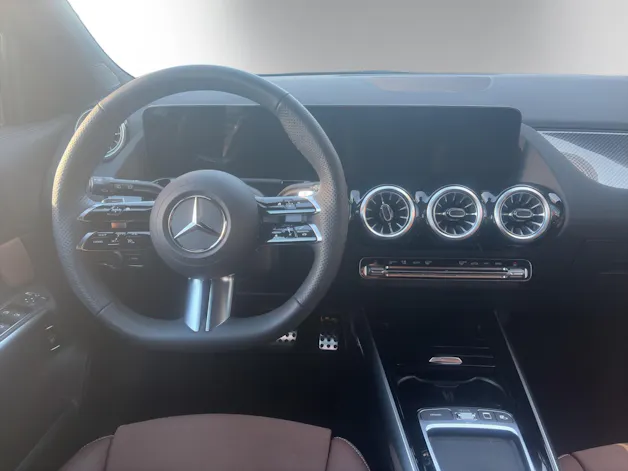 Mercedes-Benz GLA 220 4Matic 8G-DCT