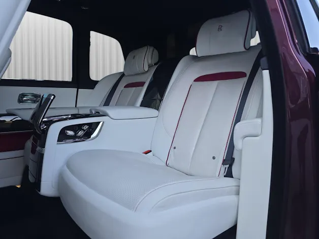 Rolls Royce ROLLS-ROYCE Cullinan Serie I Black Badge - Herstellergarantie bis Mai 2027