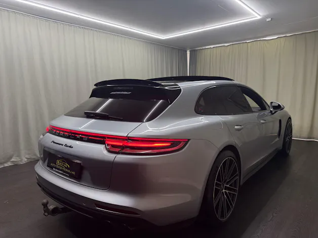 Porsche Panamera Turbo Sport Tursimo PDK