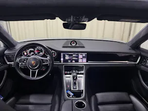 Porsche Panamera Turbo Sport Tursimo PDK