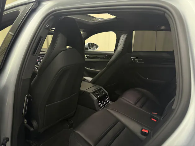 Porsche Panamera Turbo Sport Tursimo PDK
