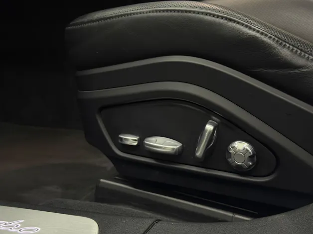 Porsche Panamera Turbo Sport Tursimo PDK