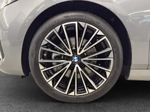 BMW 223d Active Tourer xDrive DKG