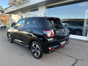 Suzuki Swift 1.2 Sakura Top Hybrid