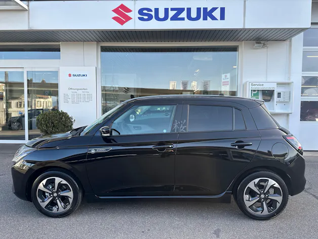 Suzuki Swift 1.2 Sakura Top Hybrid