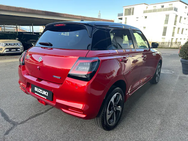 Suzuki Swift 1.2 Sakura Top Hybrid 4x4