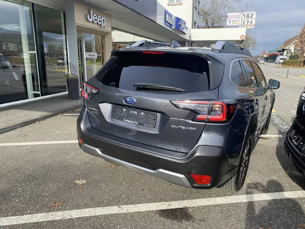 Subaru Outback 2.5i Luxury