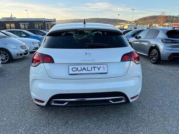 DS Automobiles 4 1.6 THP 200 Sport Chic