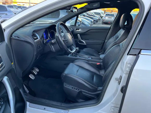 DS Automobiles 4 1.6 THP 200 Sport Chic
