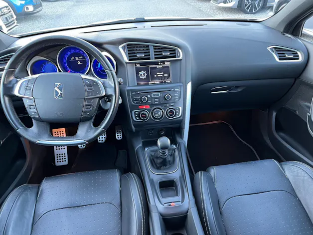 DS Automobiles 4 1.6 THP 200 Sport Chic