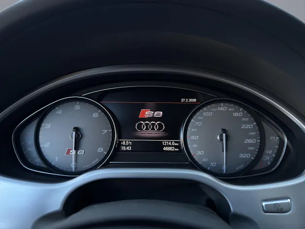 Audi S8 4.0 V8 TFSI quattro T-Tronic