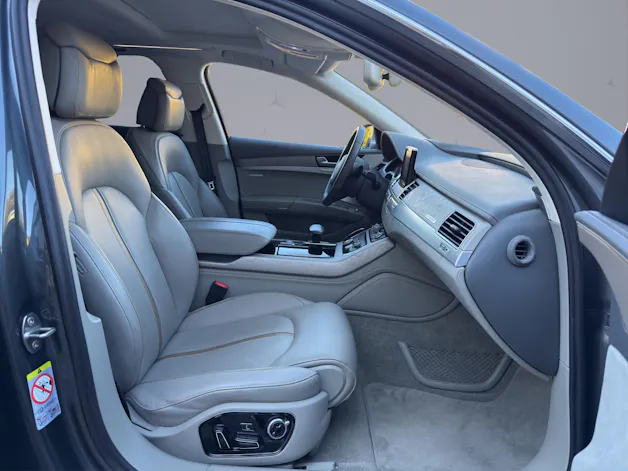Audi S8 4.0 V8 TFSI quattro T-Tronic