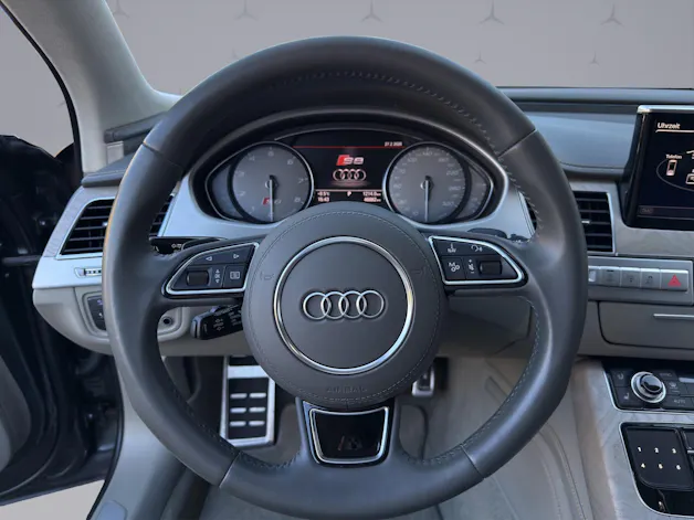 Audi S8 4.0 V8 TFSI quattro T-Tronic