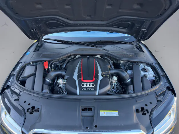 Audi S8 4.0 V8 TFSI quattro T-Tronic