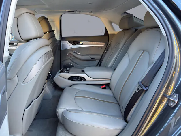 Audi S8 4.0 V8 TFSI quattro T-Tronic