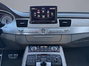 Audi S8 4.0 V8 TFSI quattro T-Tronic