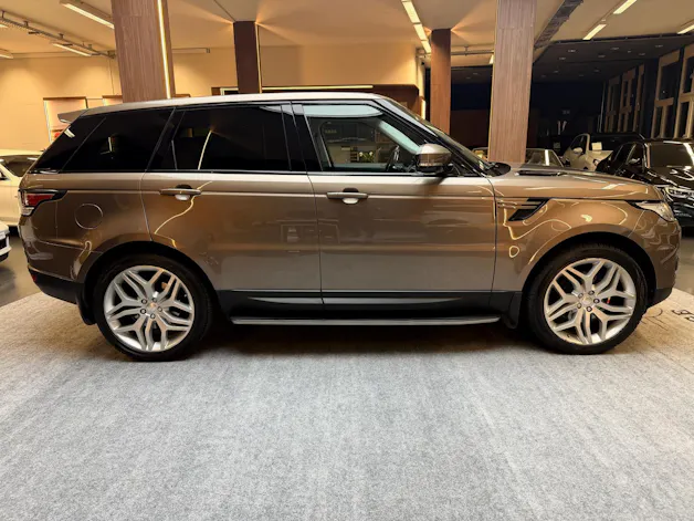 Land Rover Range Rover Sport 3.0 TDV6 SE