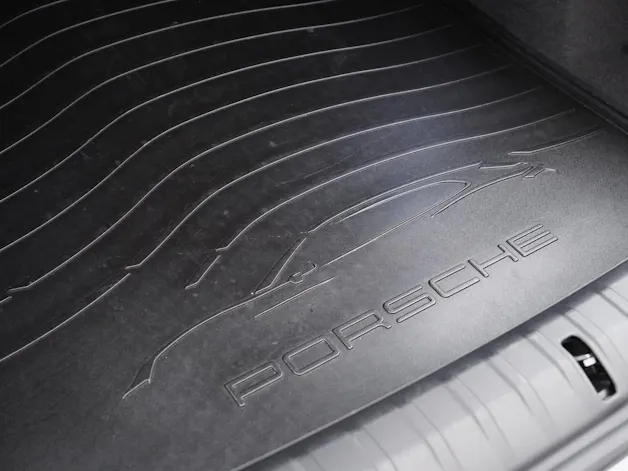 Porsche Taycan 4 Cross Turismo