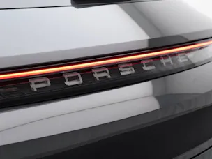 Porsche Taycan 4 Cross Turismo