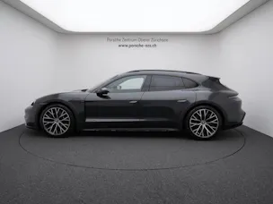 Porsche Taycan 4 Cross Turismo