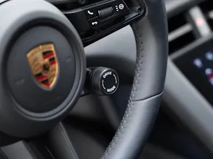 Porsche Taycan 4 Cross Turismo