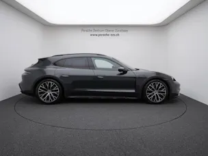 Porsche Taycan 4 Cross Turismo