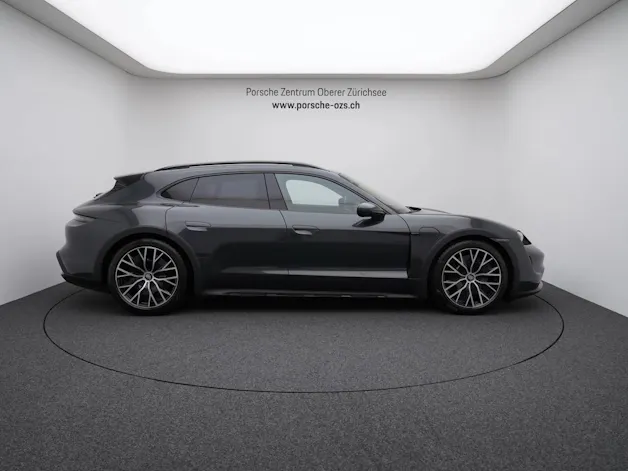 Porsche Taycan 4 Cross Turismo