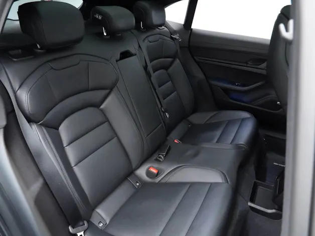 Porsche Taycan 4 Cross Turismo