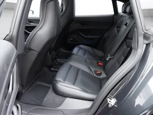 Porsche Taycan 4 Cross Turismo