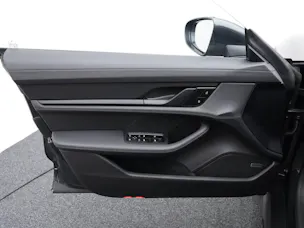 Porsche Taycan 4 Cross Turismo